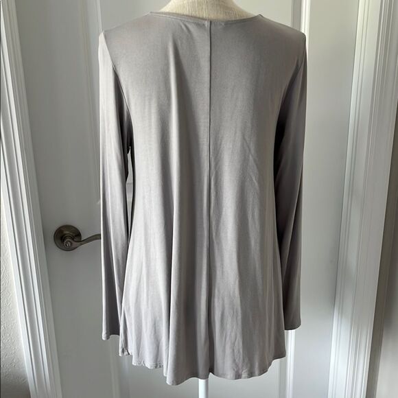 Eileen Fisher Gray Relaxed Tunic Top. NWOT SZ M - Picture 6 of 9